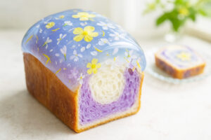 空と花のガラスパンで叶える幻想スイーツ体験-–-Sky-Bloom-Transparent-Roll_1